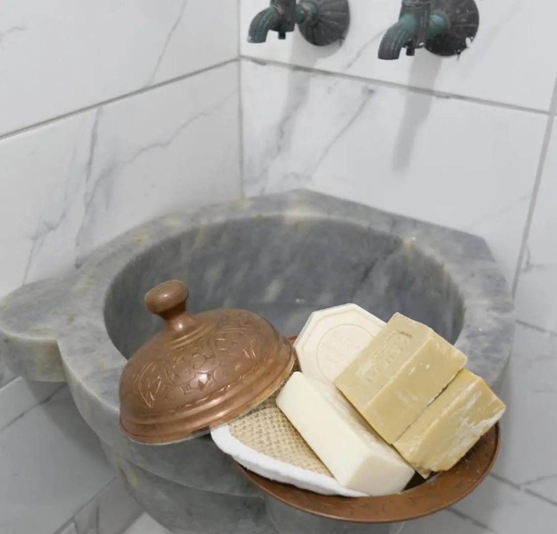 Villa Stylish Triplex With Turkish Bath, Terrace, Central Location Istanbul
