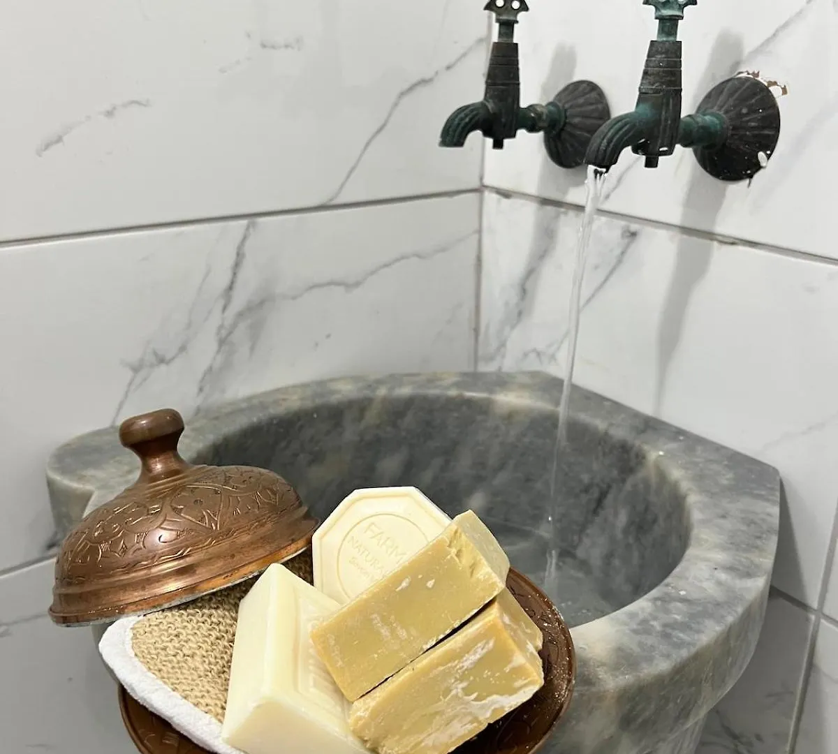 Stylish Triplex With Turkish Bath, Terrace, Central Location Istanbul