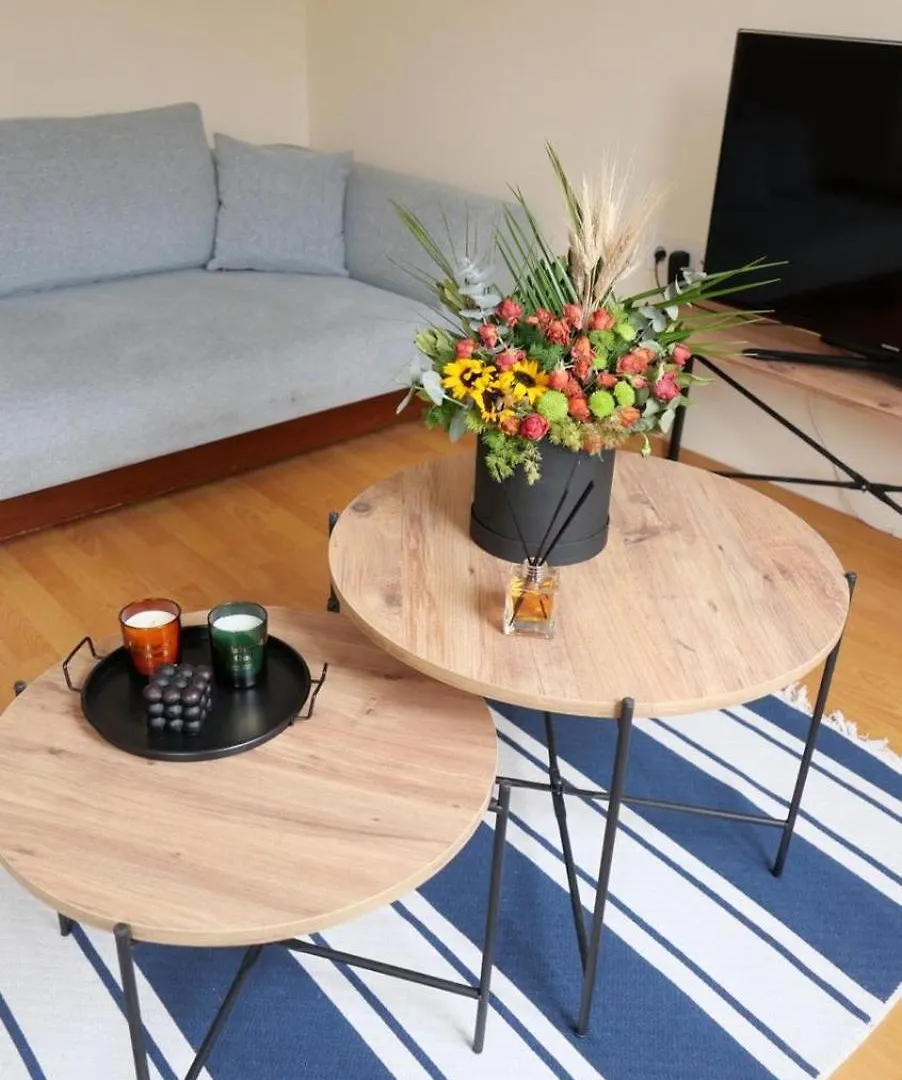 Villa Stylish Triplex With Turkish Bath, Terrace, Central Location Istanbul